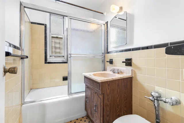 $595,000 | 530 Grand Street, Unit 8E | Lower East Side
