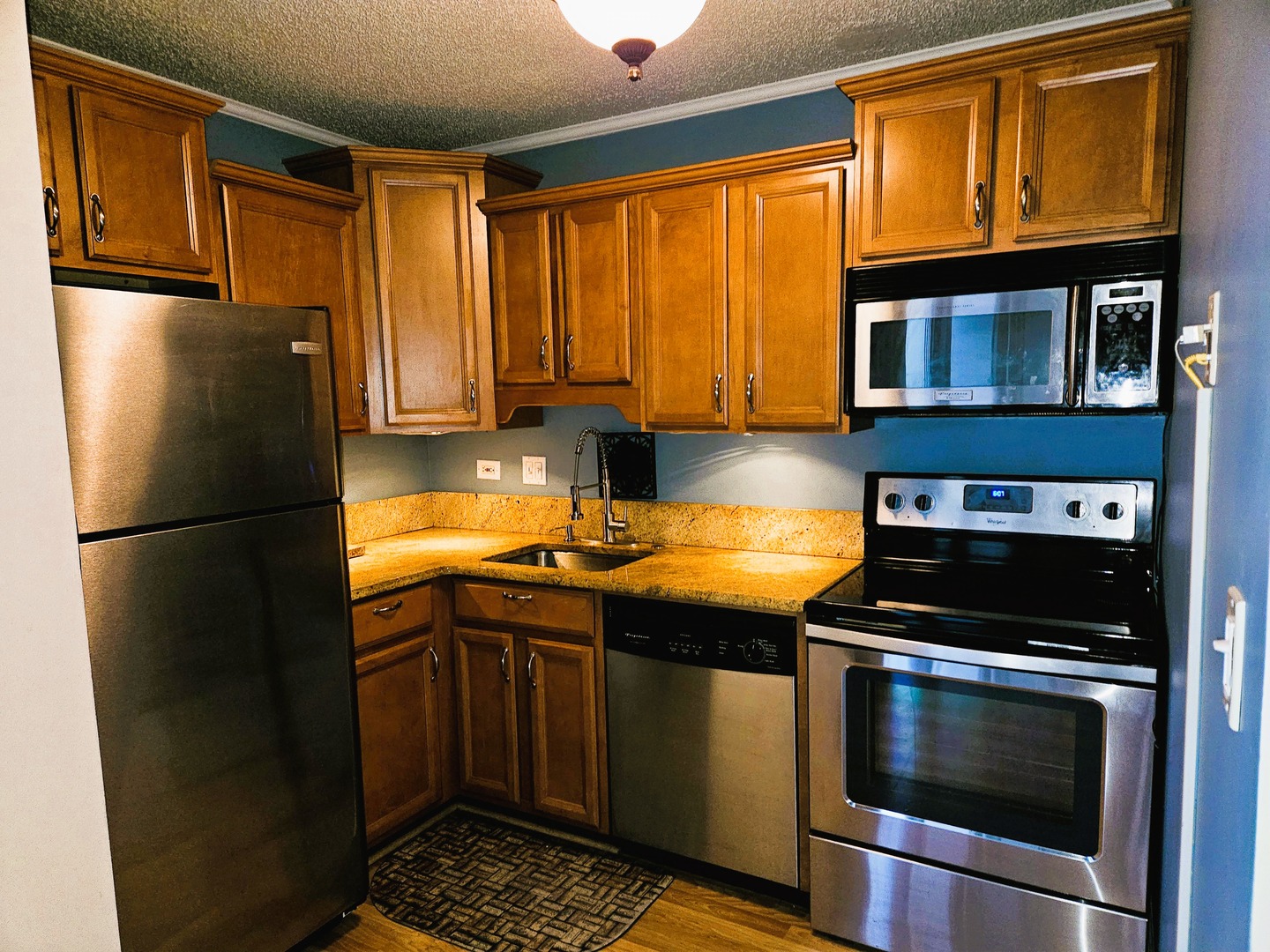 111 West Maple Street, Unit 912 Chicago, IL 60610 - Photo 7 of 14