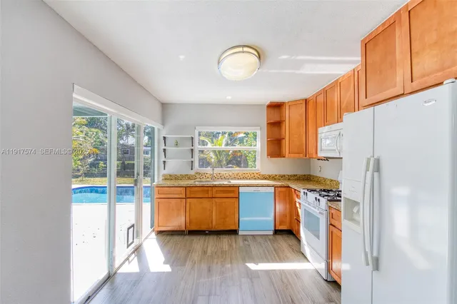 $537,500 | 6510 Northwest 21st Street, Sunrise, FL 33313