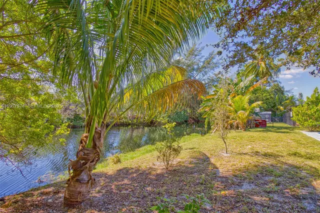 $537,500 | 6510 Northwest 21st Street, Sunrise, FL 33313