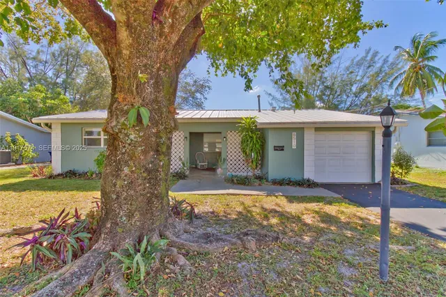 $537,500 | 6510 Northwest 21st Street, Sunrise, FL 33313