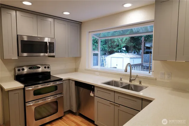 $4,500 | 4918 159th Place Southeast, Bellevue, WA 98006