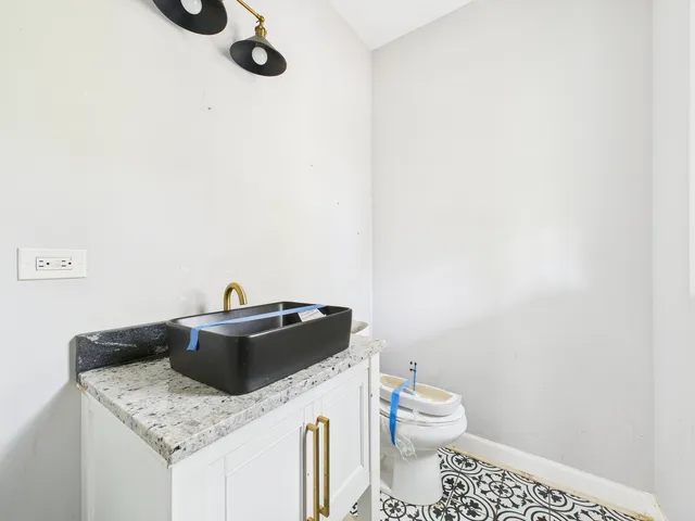 $149,900 | 12039 South Yale Avenue, Chicago, IL 60628