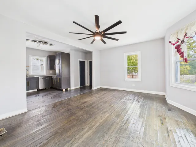 $149,900 | 12039 South Yale Avenue, Chicago, IL 60628