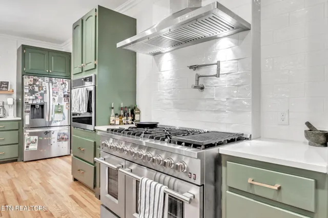 $969,950 | 257 Lone Ridge Lane, Clinton, TN 37716