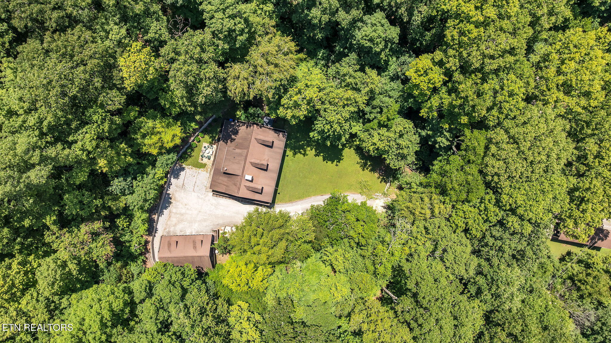 257 Lone Ridge Lane Clinton, TN 37716 - Photo 5 of 57 14-web-or-mls-257 Lone Ridge--31