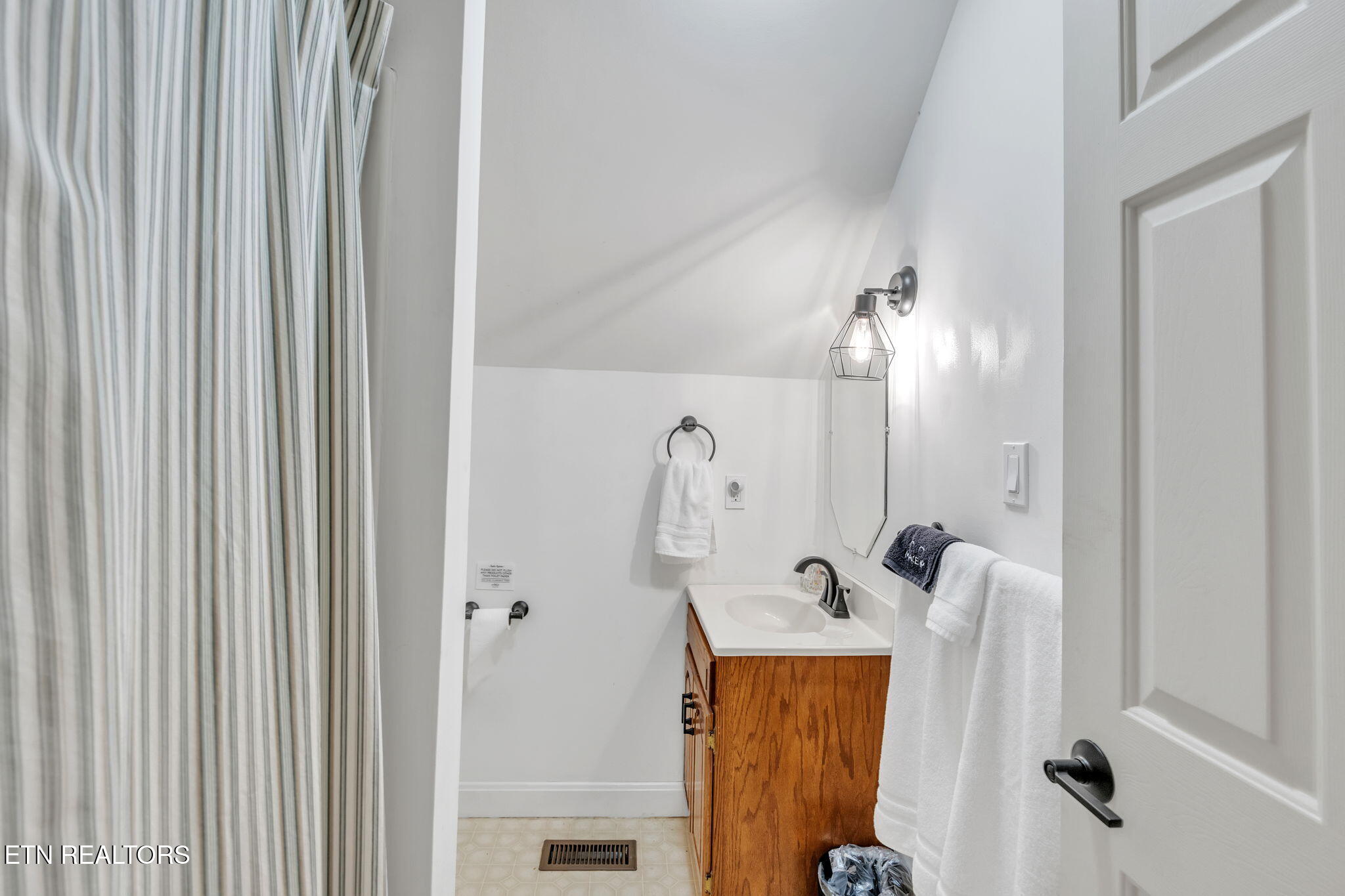 257 Lone Ridge Lane Clinton, TN 37716 - Photo 56 of 57 89-web-or-mls-257 Lone Ridge-1753