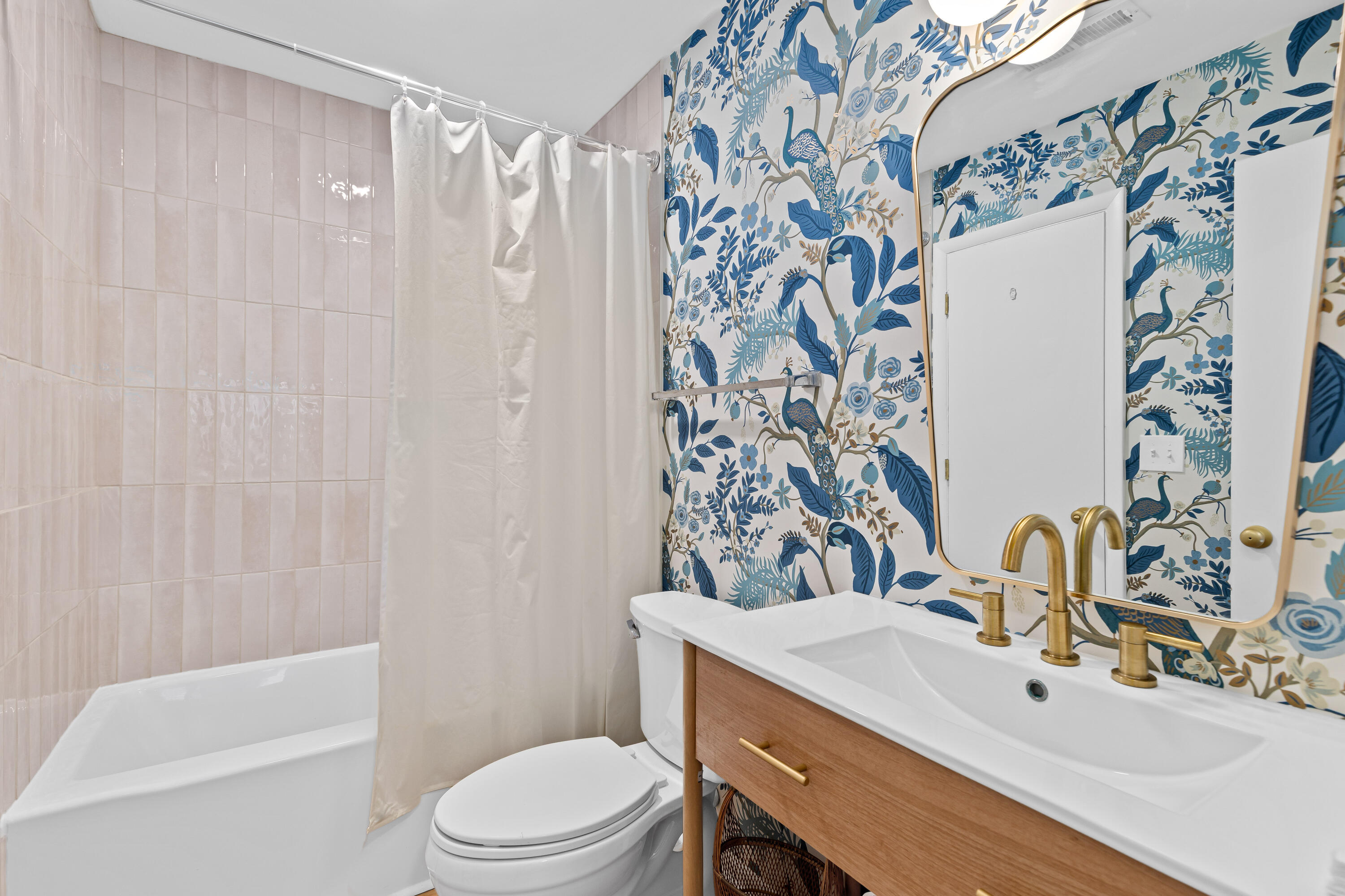 1141 Shadow Lake Circle, Unit J Mount Pleasant, SC 29464 - Photo 20 of 42 Bathroom 2