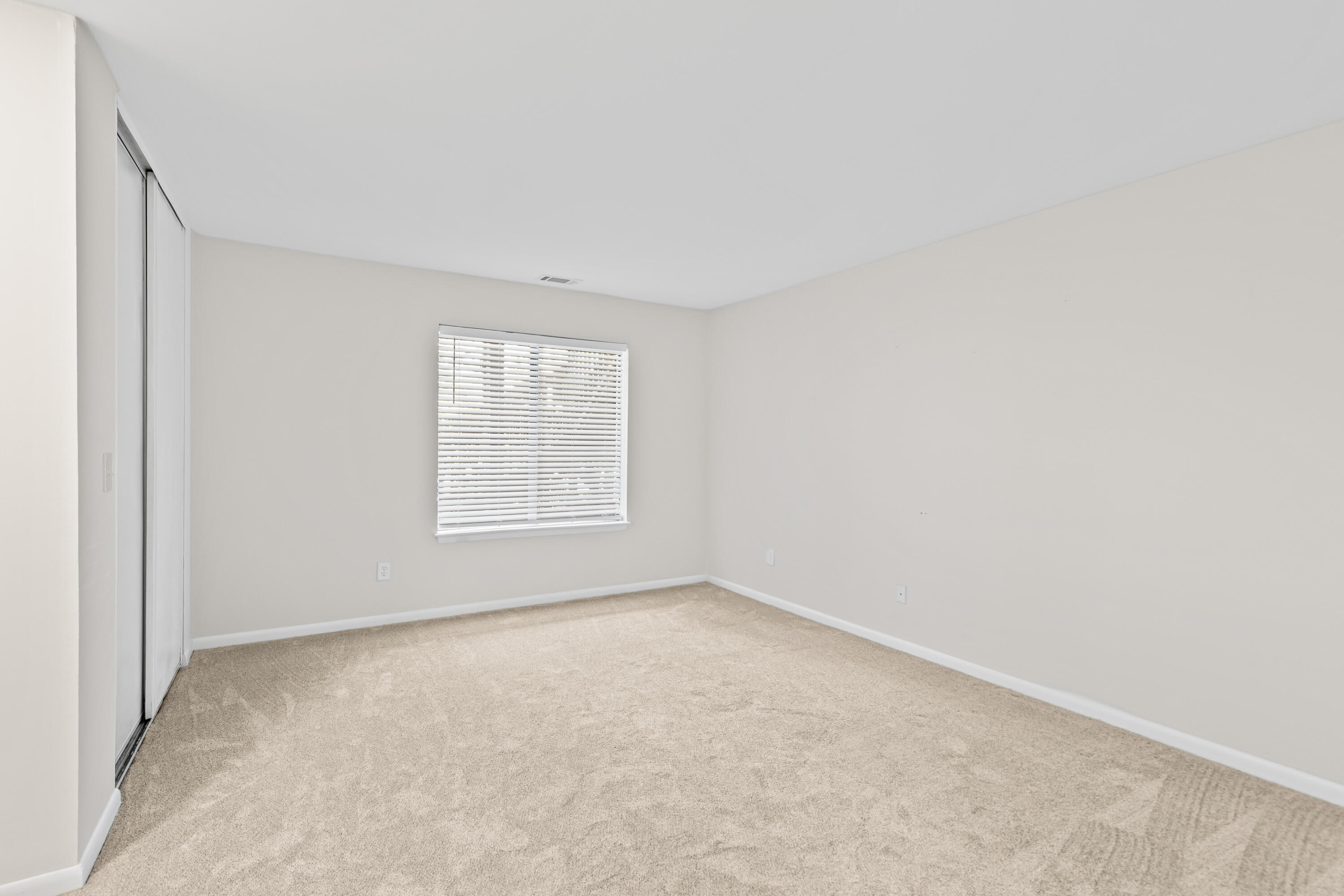 1141 Shadow Lake Circle, Unit J Mount Pleasant, SC 29464 - Photo 22 of 42 Bedroom 3