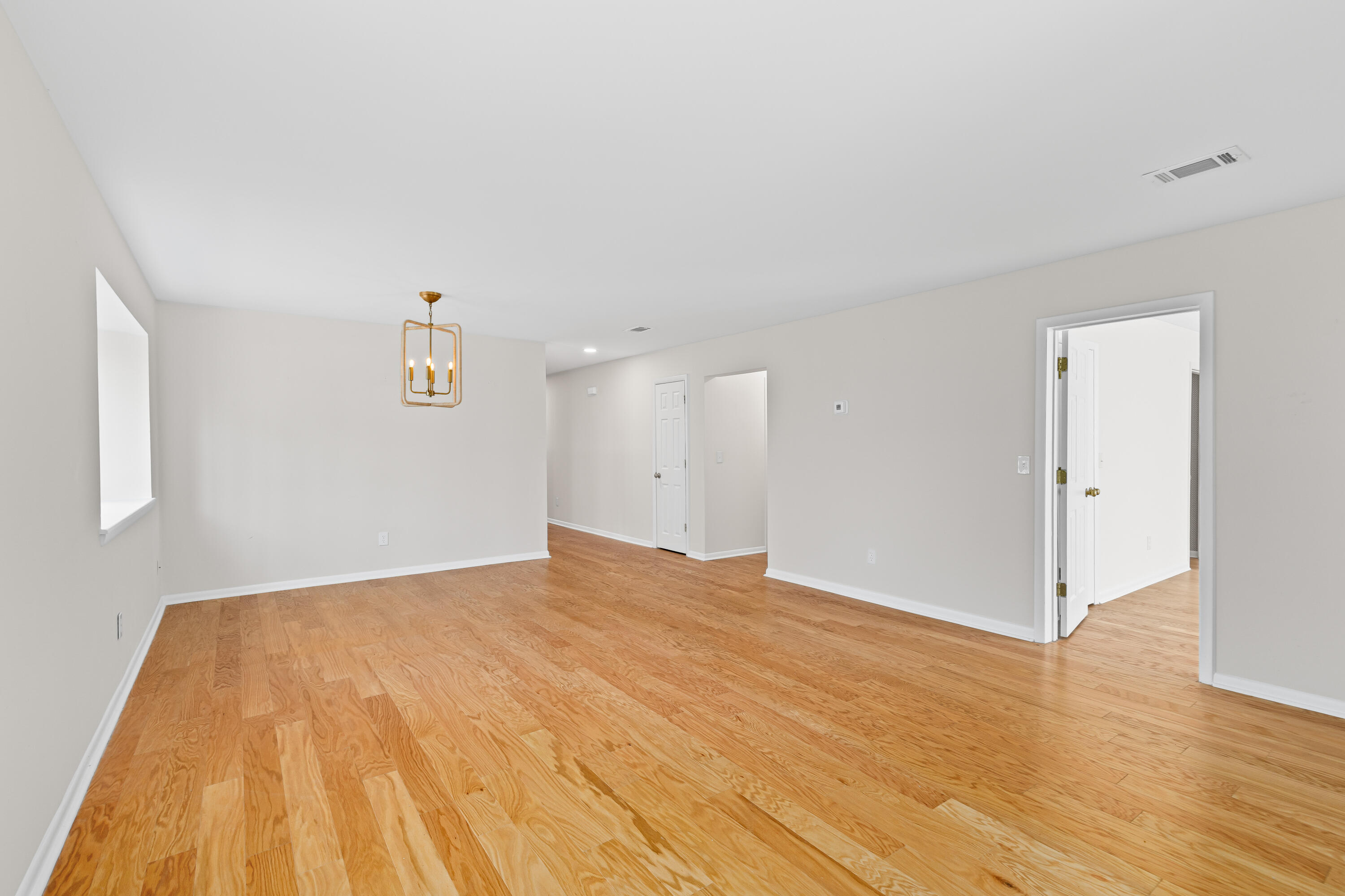 1141 Shadow Lake Circle, Unit J Mount Pleasant, SC 29464 - Photo 8 of 42 Living/Dining Room
