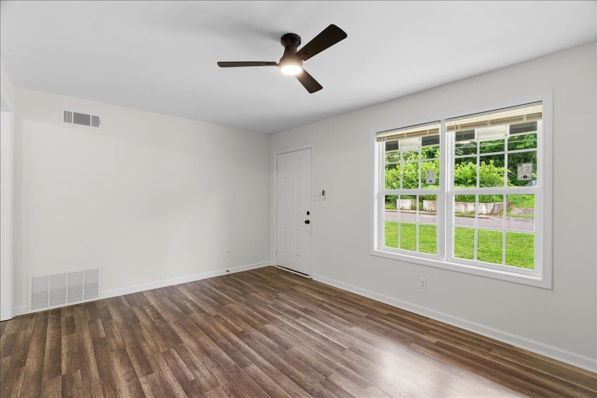 3065 Sax Road Memphis, TN 38109 - Photo 10 of 17 Empty room