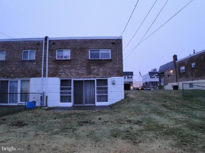9984 Sandy Road Philadelphia, PA 19115 - Photo 11 of 12 Gallery Image 11