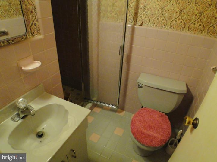 9984 Sandy Road Philadelphia, PA 19115 - Photo 7 of 12 Gallery Image 7