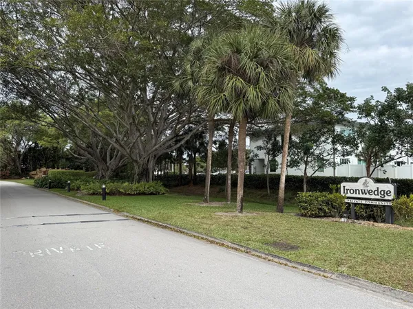 $4,200 | 22861 Ironwedge Drive, Boca Raton, FL 33433