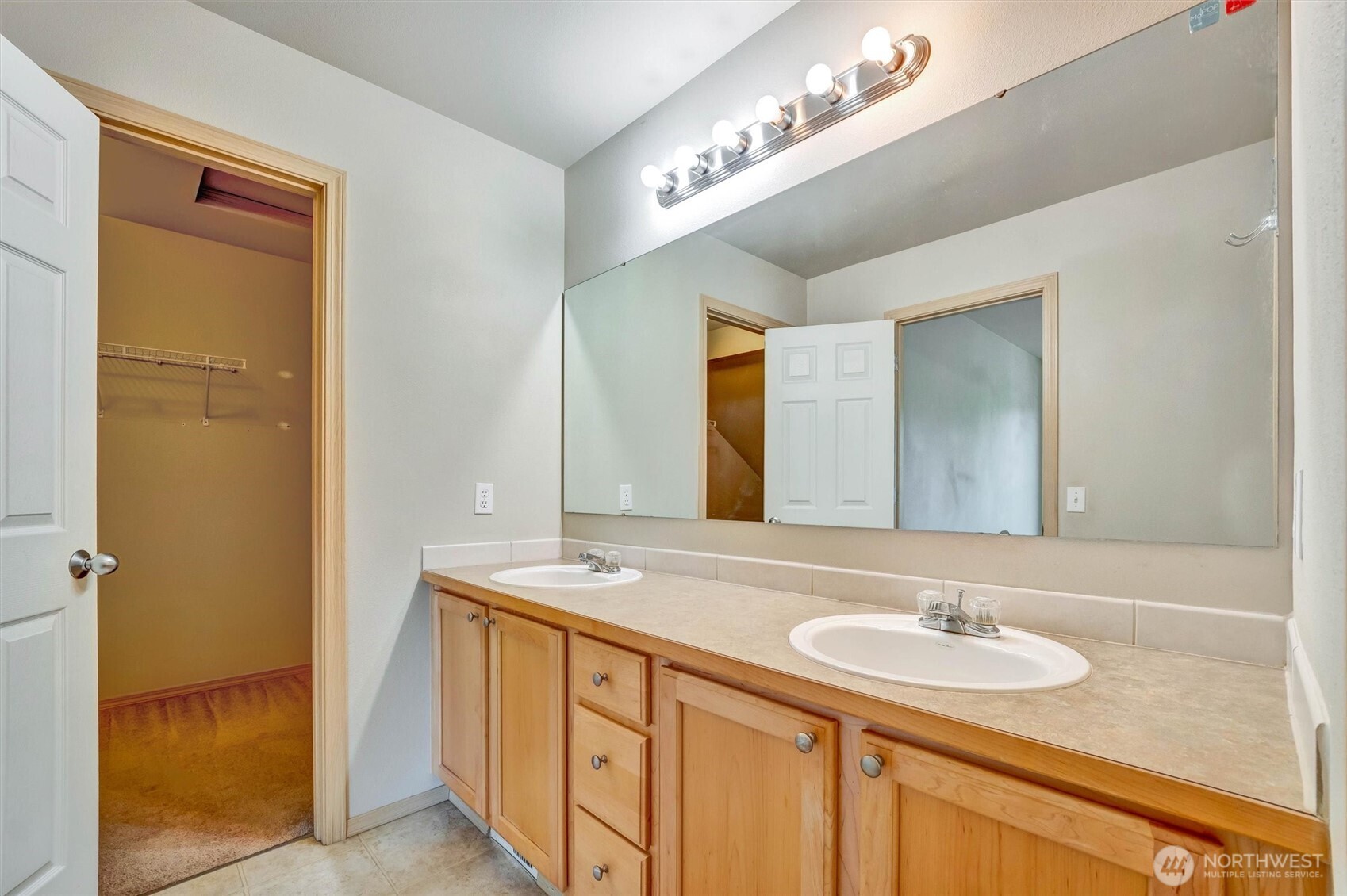 2426 Stafford Way Bothell, WA 98012 - Photo 24 of 40