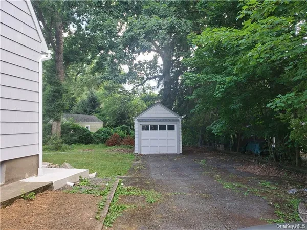 $3,300 | 1 Myrtle Avenue, Suffern, NY 10901