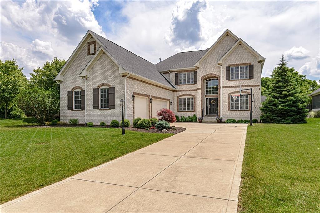 11285 Rockingham Circle Fishers, IN 46037 - Photo 2 of 39 Gallery Image 2