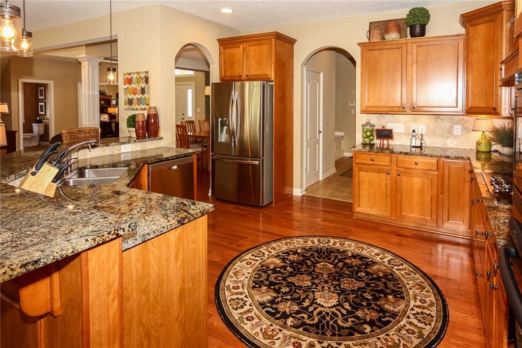 11285 Rockingham Circle Fishers, IN 46037 - Photo 12 of 39 Gallery Image 12
