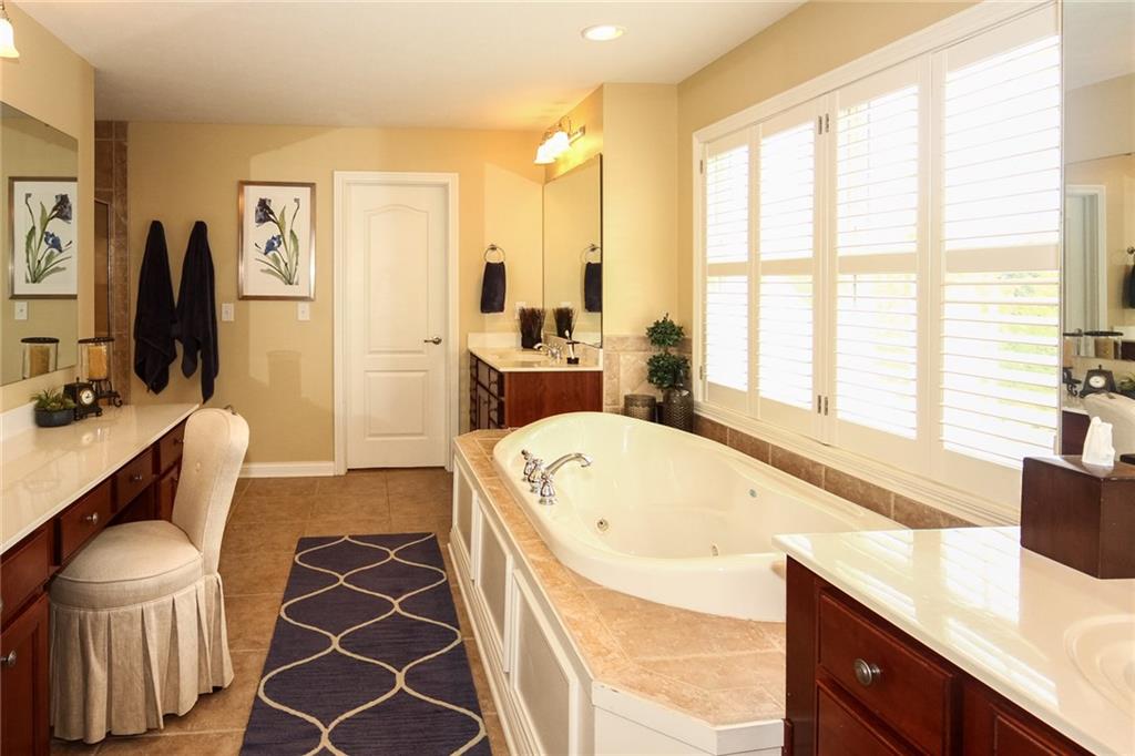 11285 Rockingham Circle Fishers, IN 46037 - Photo 19 of 39 Gallery Image 19