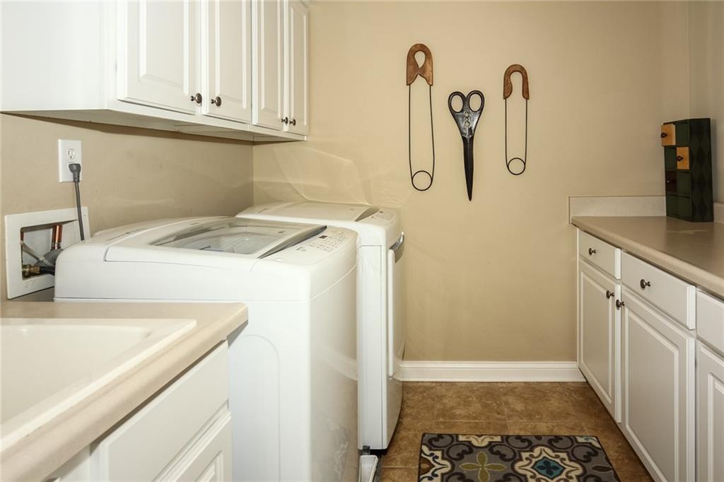 11285 Rockingham Circle Fishers, IN 46037 - Photo 30 of 39 Gallery Image 30