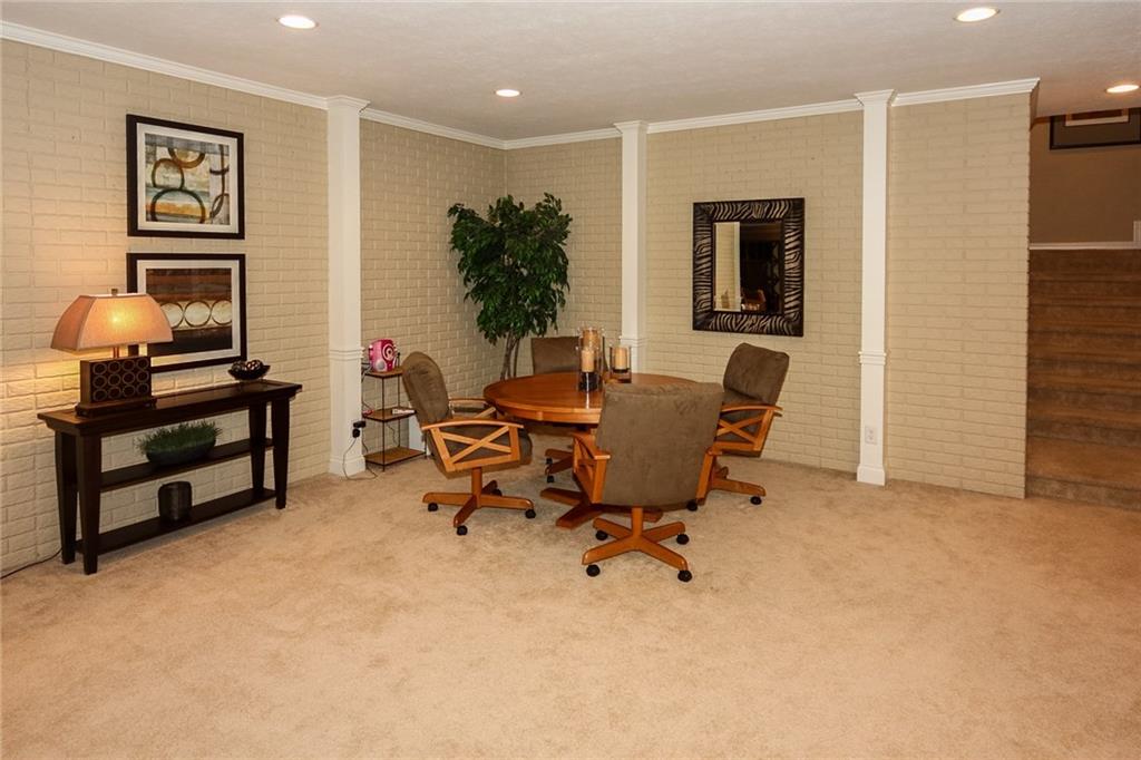 11285 Rockingham Circle Fishers, IN 46037 - Photo 32 of 39 Gallery Image 32