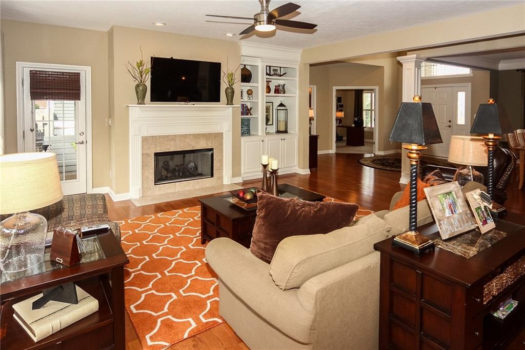11285 Rockingham Circle Fishers, IN 46037 - Photo 8 of 39 Gallery Image 8