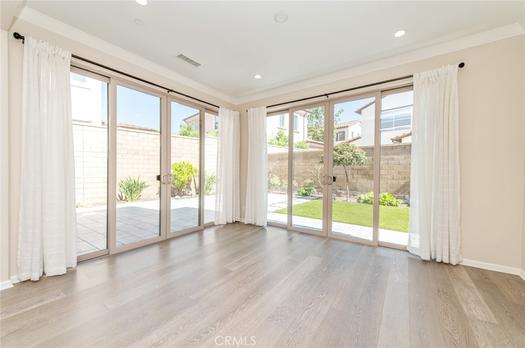 93 Decker Irvine, CA 92620 - Photo 11 of 29