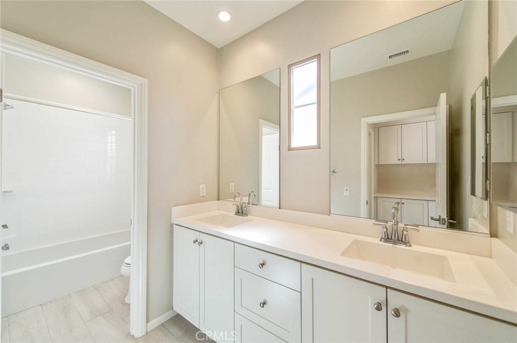 93 Decker Irvine, CA 92620 - Photo 20 of 29