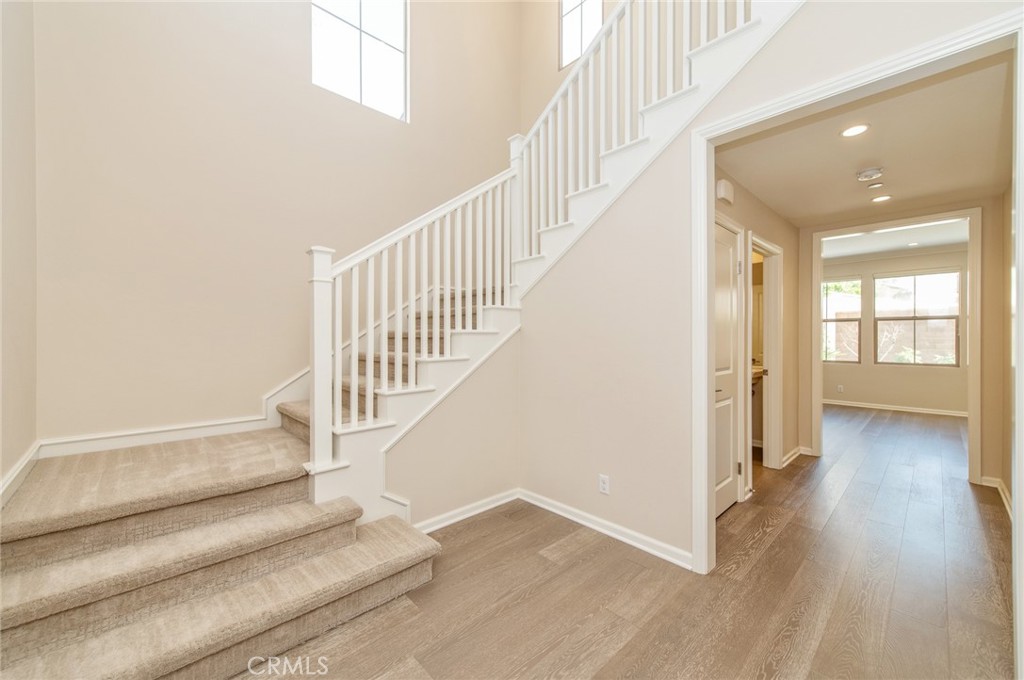 93 Decker Irvine, CA 92620 - Photo 2 of 29