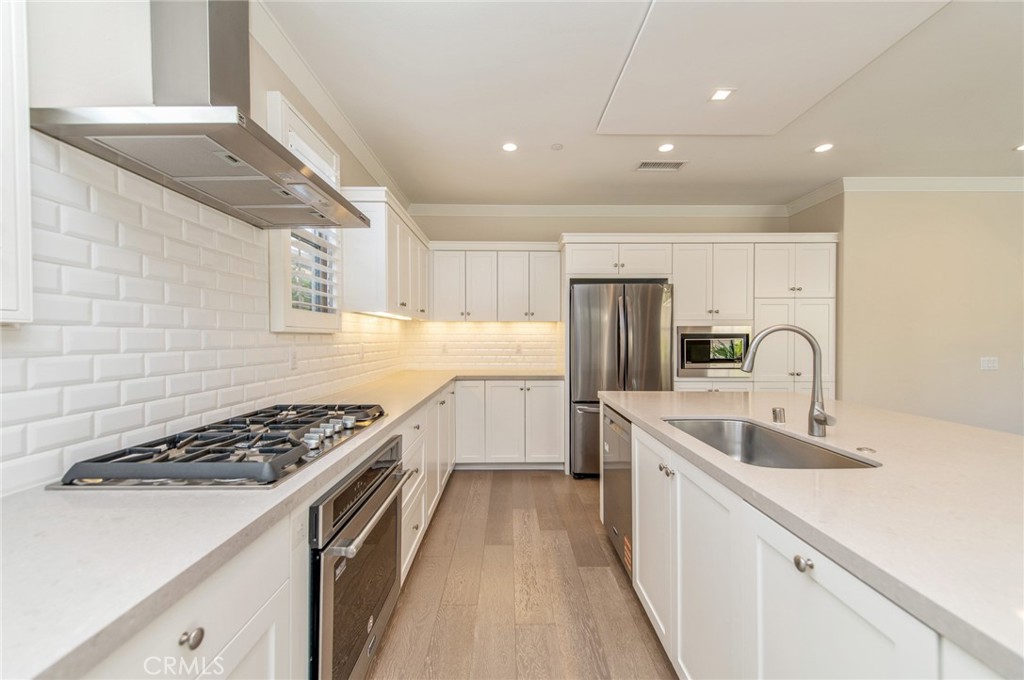 93 Decker Irvine, CA 92620 - Photo 9 of 29