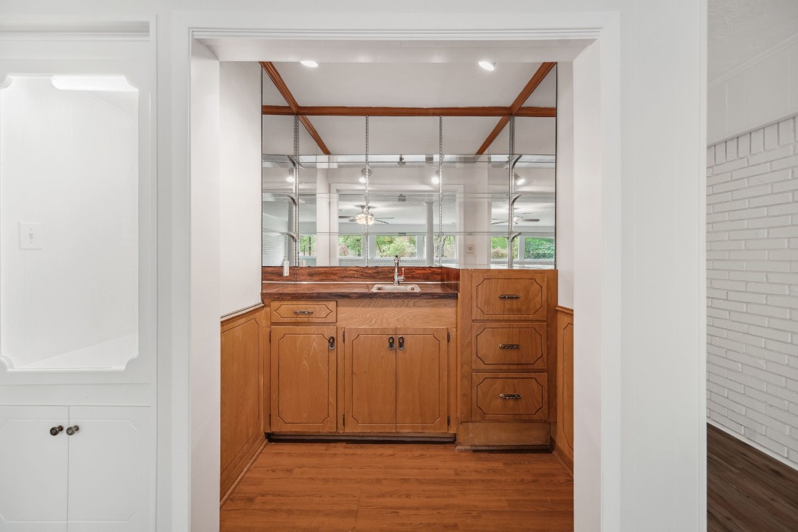 2019 North Thompson Street, Unit A Conroe, TX 77301 - Photo 9 of 17 Wet bar in flex room.