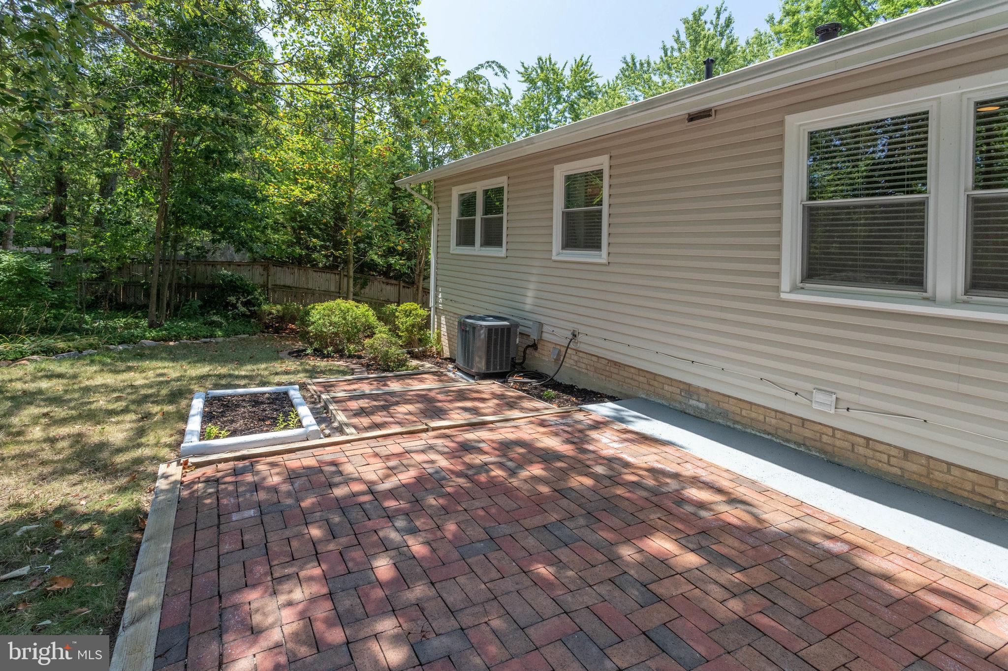 13019 Sturbridge Road Woodbridge, VA 22192 - Photo 40 of 45 Gallery Image 40