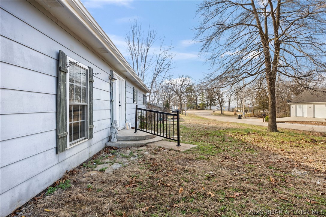 824 El Tampa Road Camdenton, MO 65020 - Photo 3 of 34