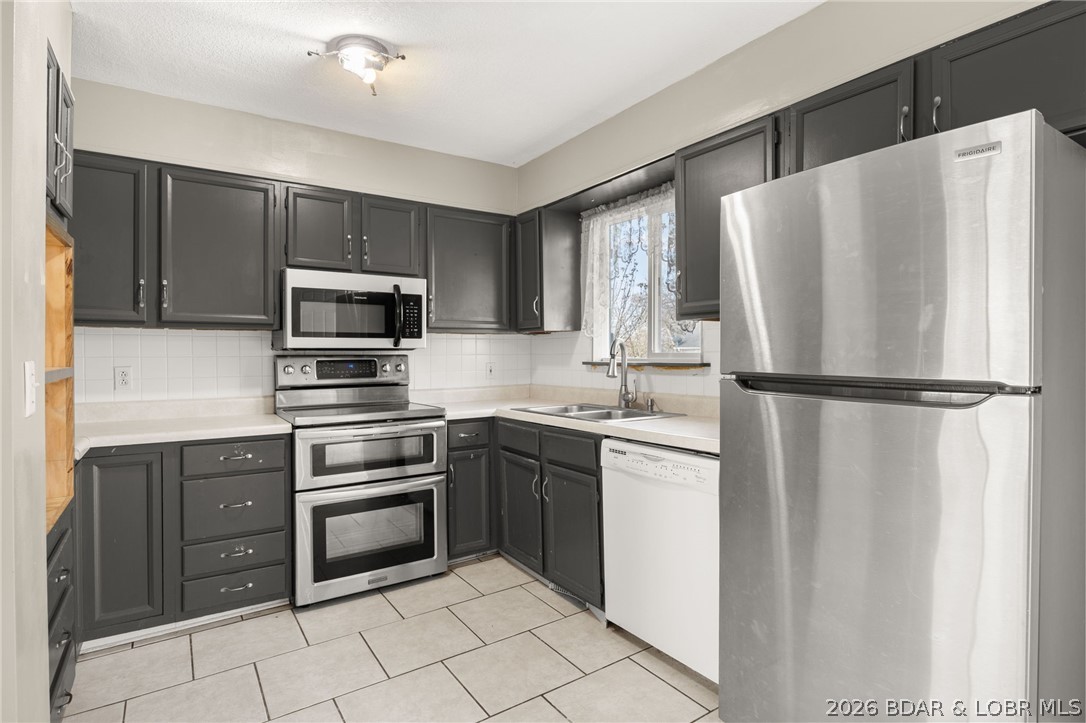 824 El Tampa Road Camdenton, MO 65020 - Photo 7 of 34