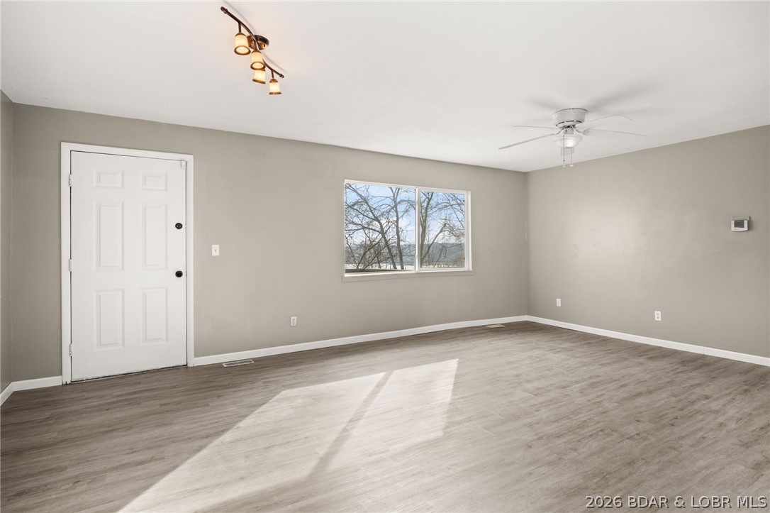 824 El Tampa Road Camdenton, MO 65020 - Photo 9 of 34