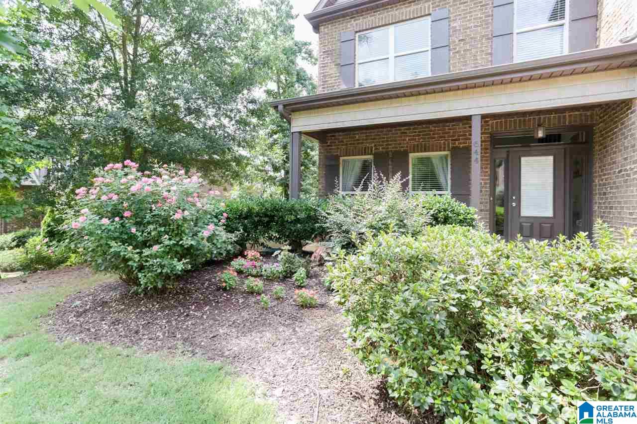 644 Southern Trace Parkway Leeds, AL 35094 - Photo 2 of 46