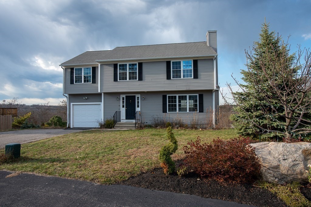 45 Mohave Road Worcester, MA 01606 - Photo 3 of 38 Gallery Image 3