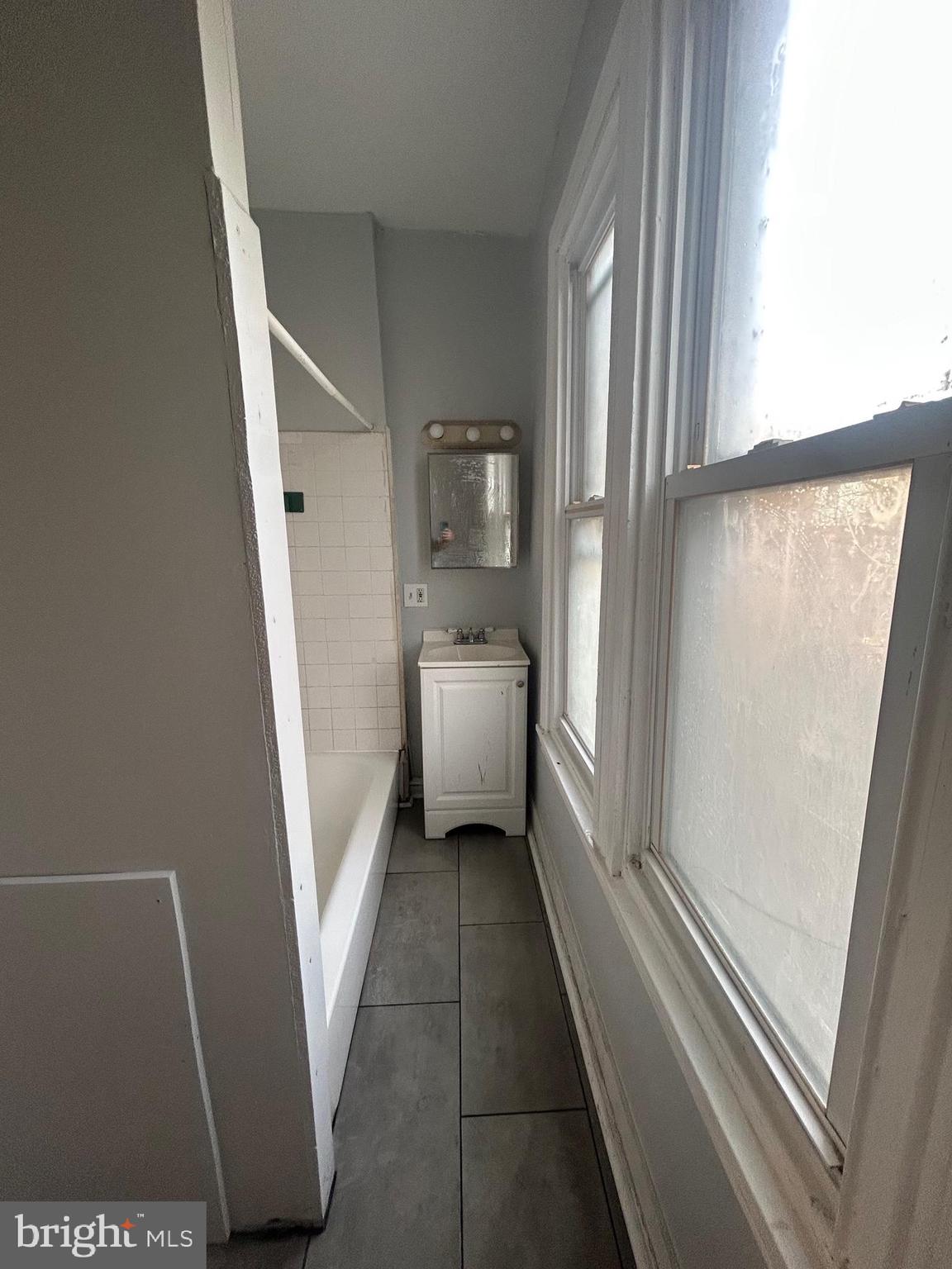 5647 Heiskell Street Philadelphia, PA 19144 - Photo 14 of 15