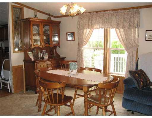 618 Mt Jackson Road New Castle, PA 16102 - Photo 4 of 10 Dining Room.