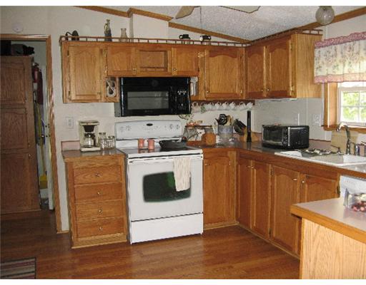 618 Mt Jackson Road New Castle, PA 16102 - Photo 5 of 10 Kitchen.