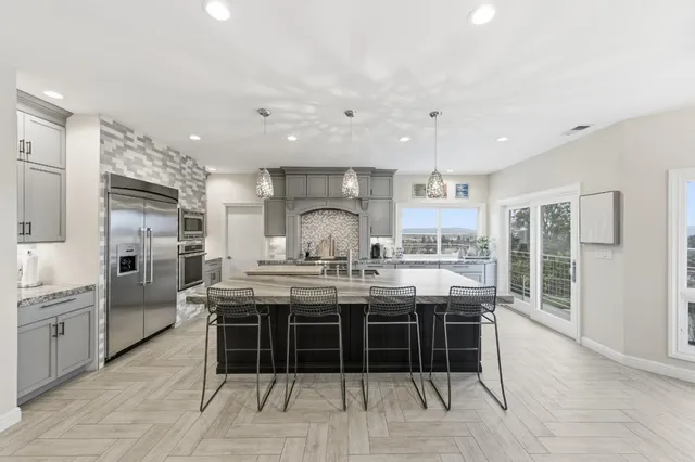 $4,395,000 | 230 Rockridge Road, San Carlos, CA 94070