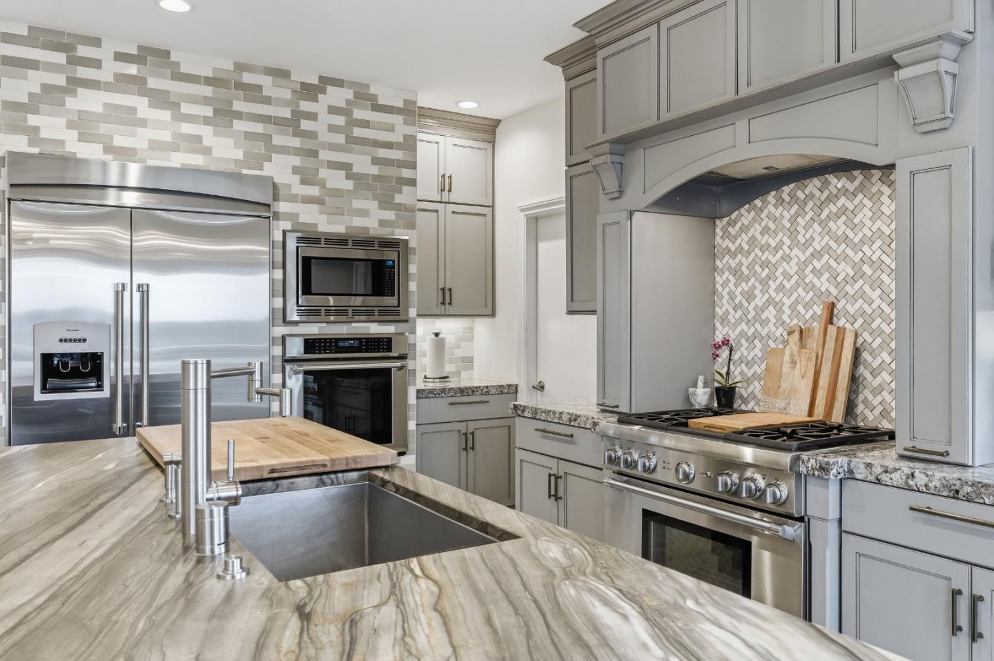 230 Rockridge Road San Carlos, CA 94070 - Photo 14 of 64