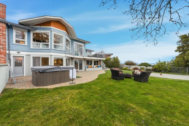 $4,395,000 | 230 Rockridge Road, San Carlos, CA 94070