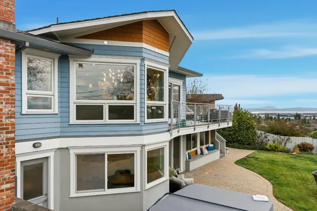 $4,395,000 | 230 Rockridge Road, San Carlos, CA 94070