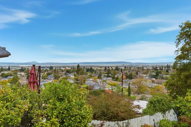 $4,395,000 | 230 Rockridge Road, San Carlos, CA 94070