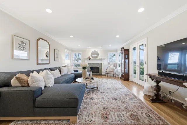 $4,395,000 | 230 Rockridge Road, San Carlos, CA 94070