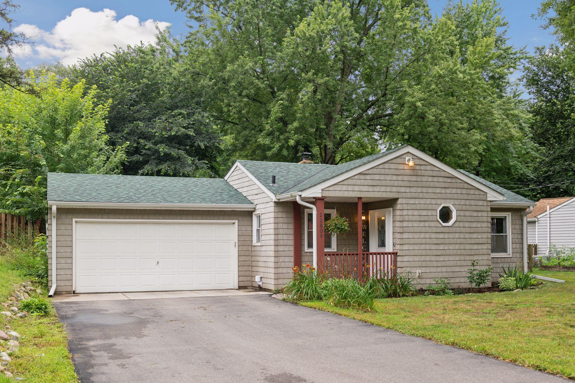 12809 Linde Lane Minnetonka, MN 55305 - Photo 1 of 37