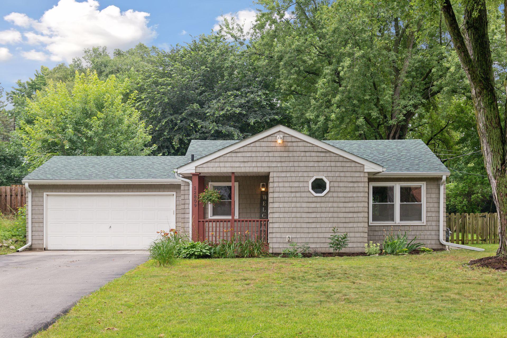 12809 Linde Lane Minnetonka, MN 55305 - Photo 2 of 37
