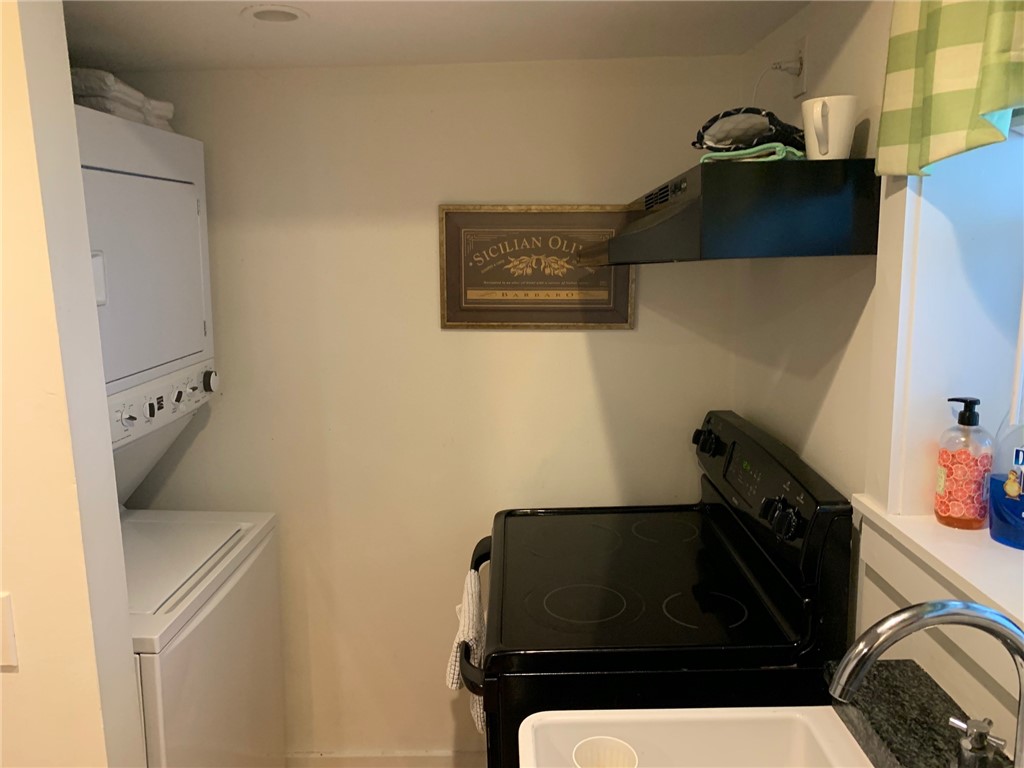 28 Broadway, Unit B Newport, RI 02840 - Photo 7 of 15