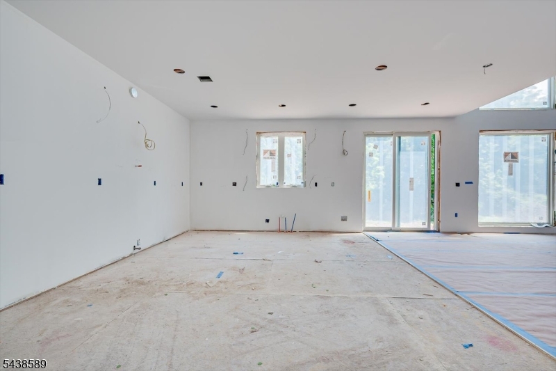 54 Nevsky Street Edison, NJ 08820 - Photo 14 of 47